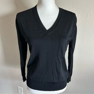 Elie by Elie Tahari V Neck Long Sleeve Viscose Single Pocket Sweater Top…